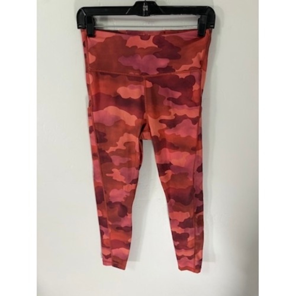 Athleta Camo Leggings Capris Cropped High Rise Activewear Workout Women's Size S